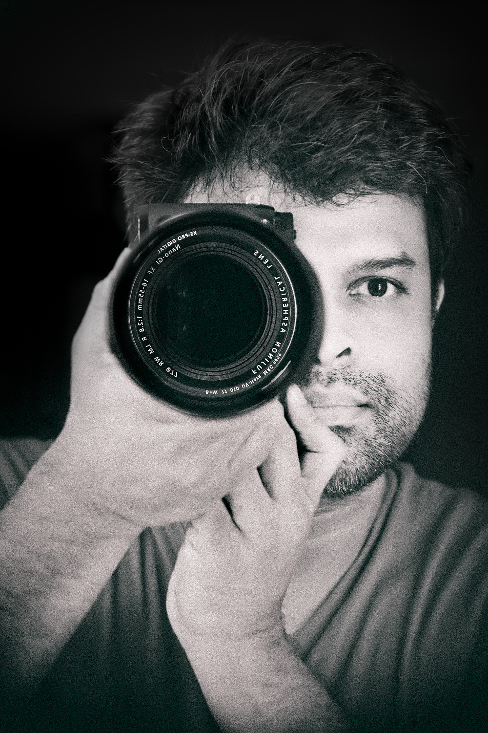 An editorial and commercial photographer, based in Dhaka, Bangladesh — but I'll take any opportunity to travel!